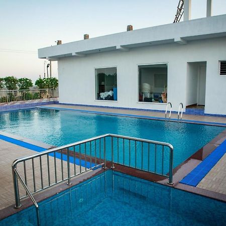 Thai Beach Resort Tiruchchendūr エクステリア 写真